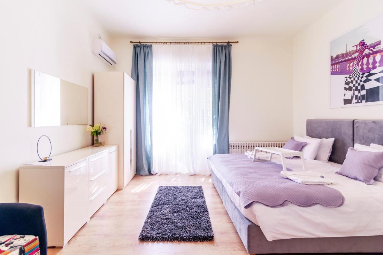 Jevrejska-Central Studio Novi Sad Luaran gambar